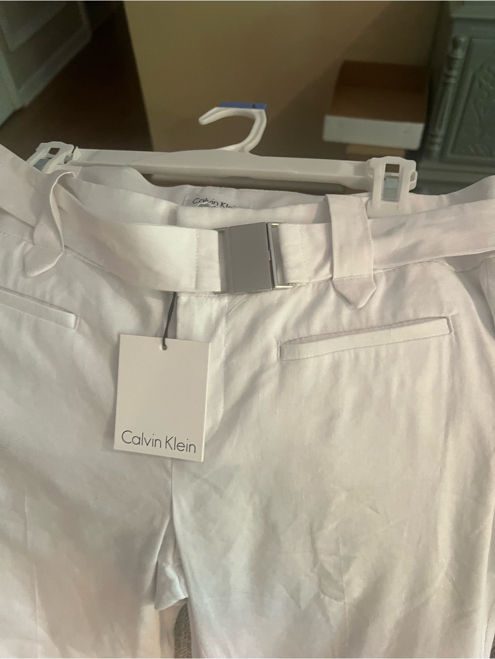 Calvin Klein Women’s Size 8 x 33 White Linen Pants w Silver BuckleNEW w TAGS